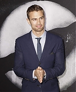 theojamesweb0763.jpg