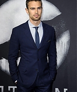 theojamesweb0773.jpg