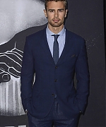 theojamesweb0785.jpg