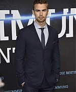 theojamesweb0788.jpg