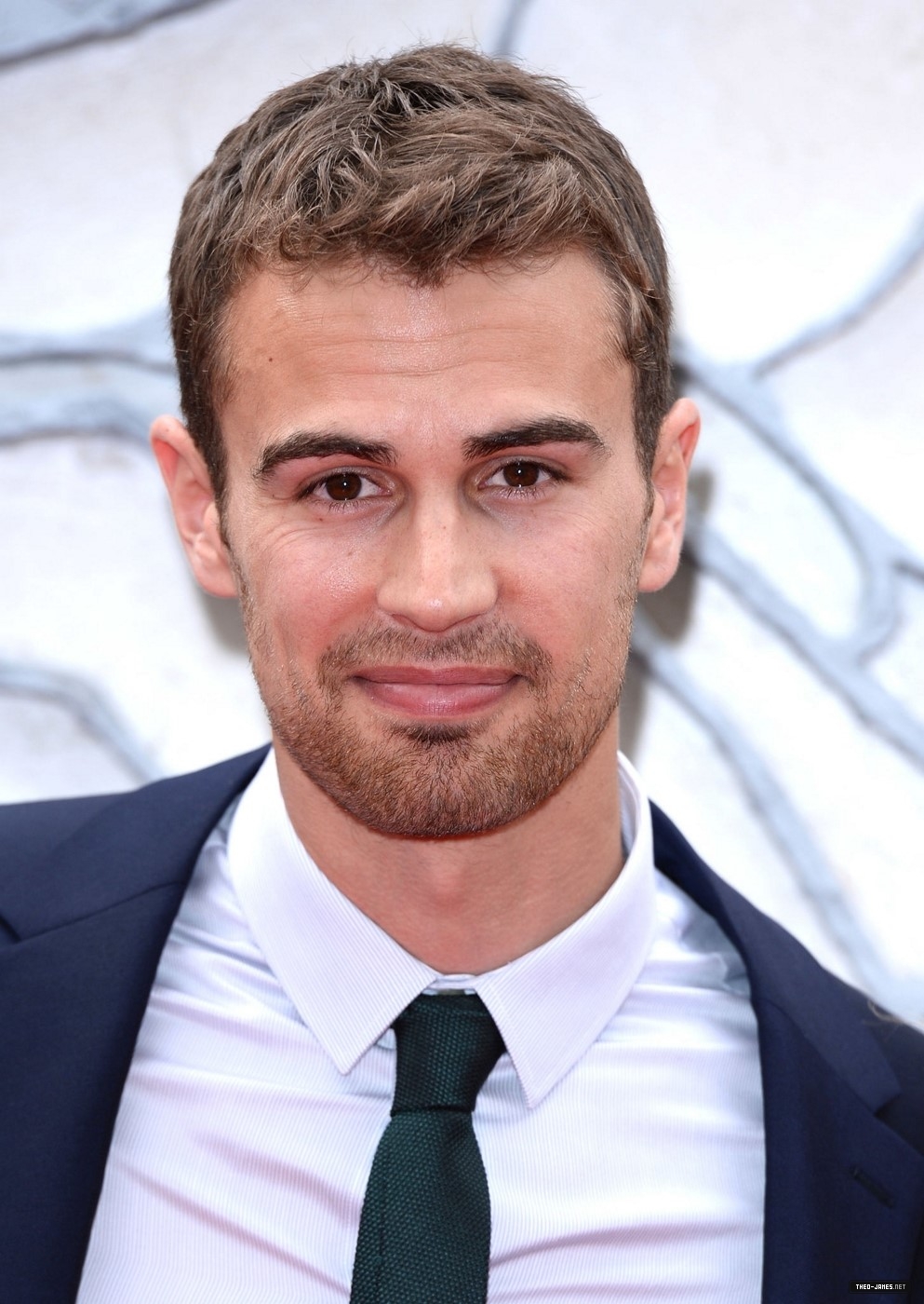 theojamesweb0873.jpg