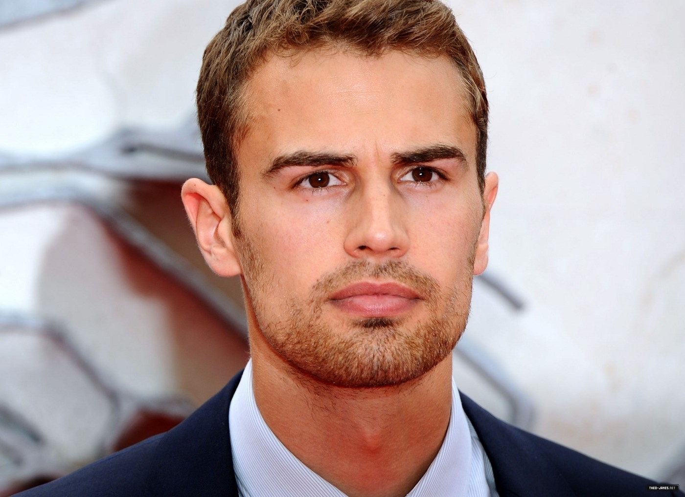 theojamesweb0894.jpg