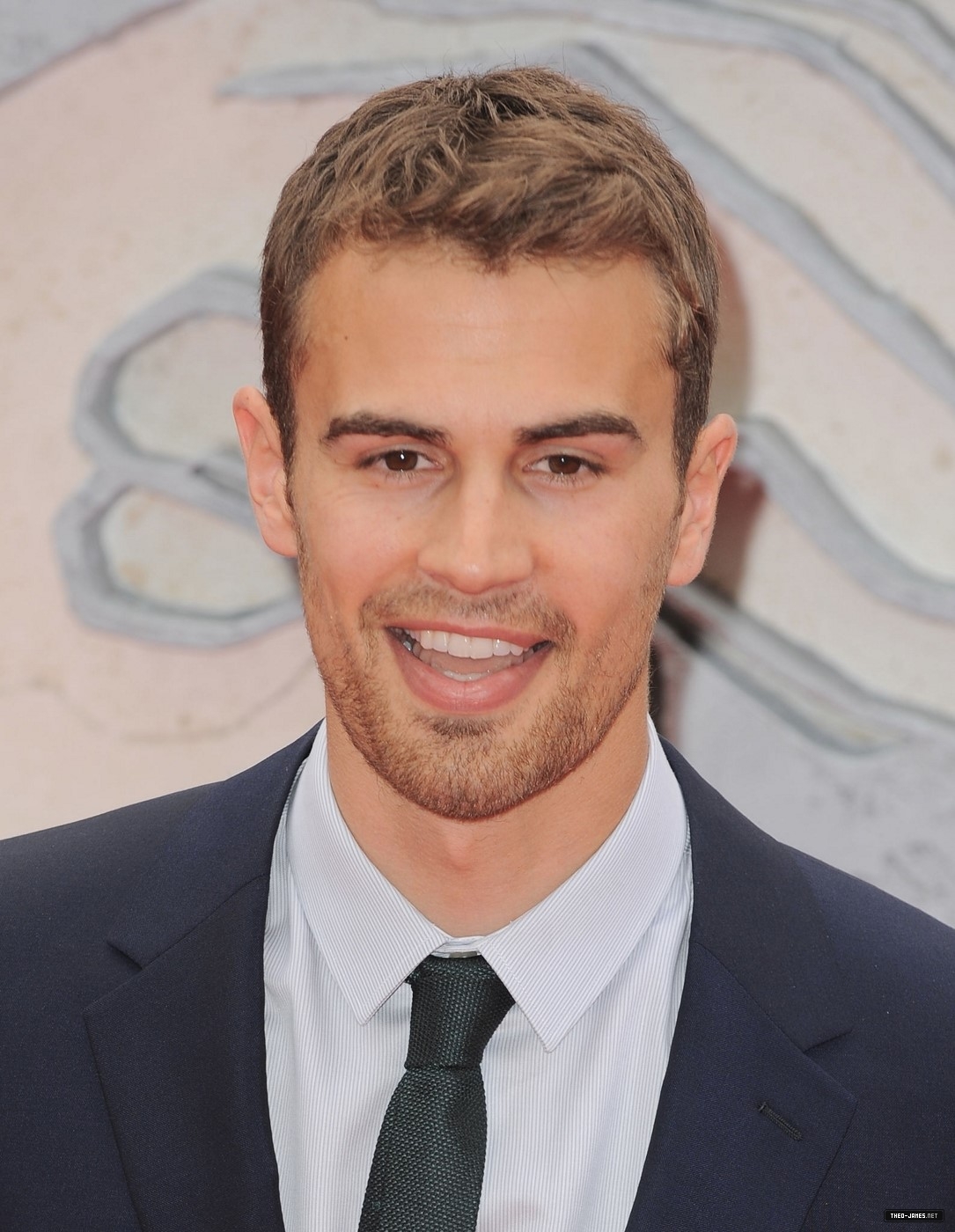 theojamesweb0912.jpg