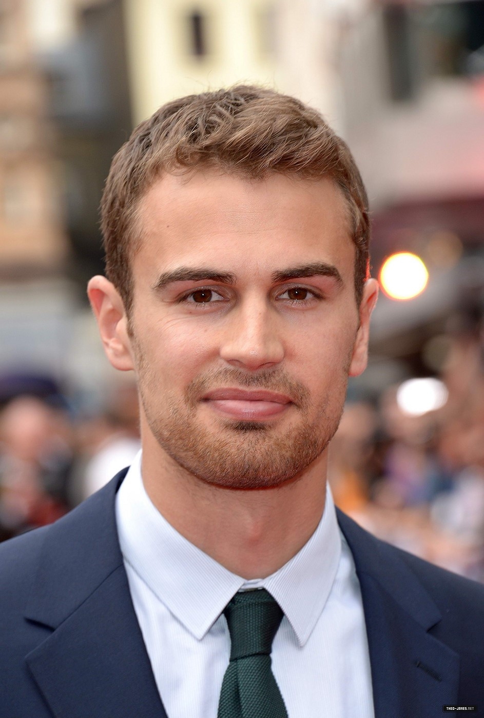 theojamesweb0952.jpg