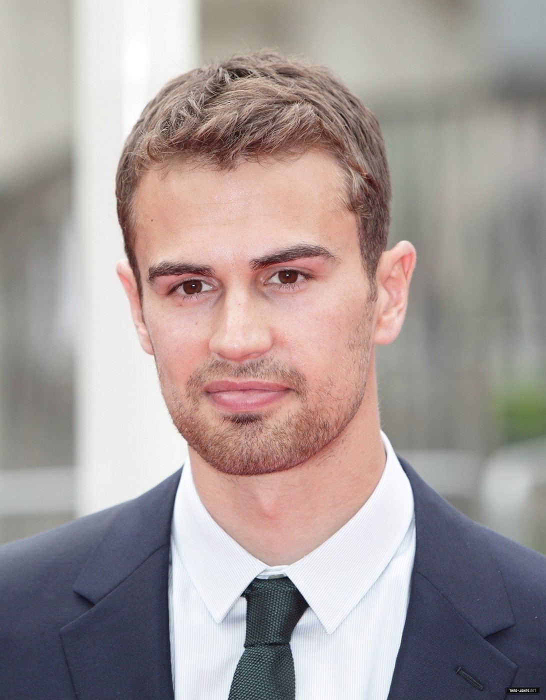 theojamesweb0956.jpg