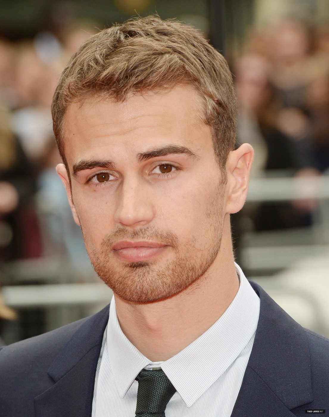 theojamesweb0959.jpg