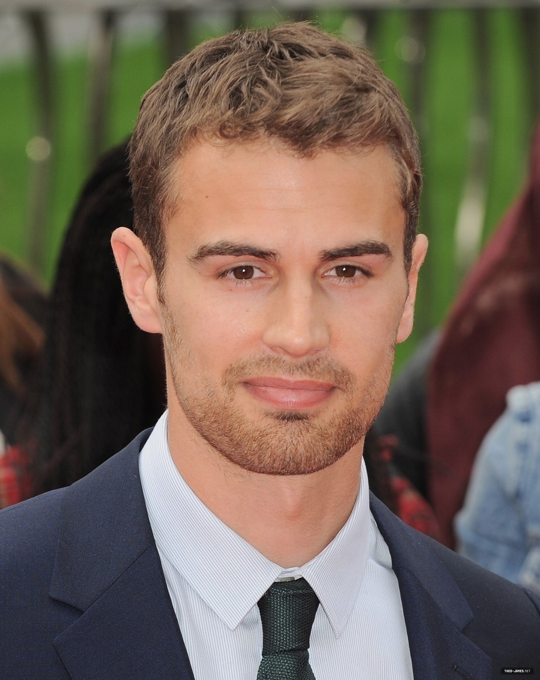 theojamesweb0967.jpg