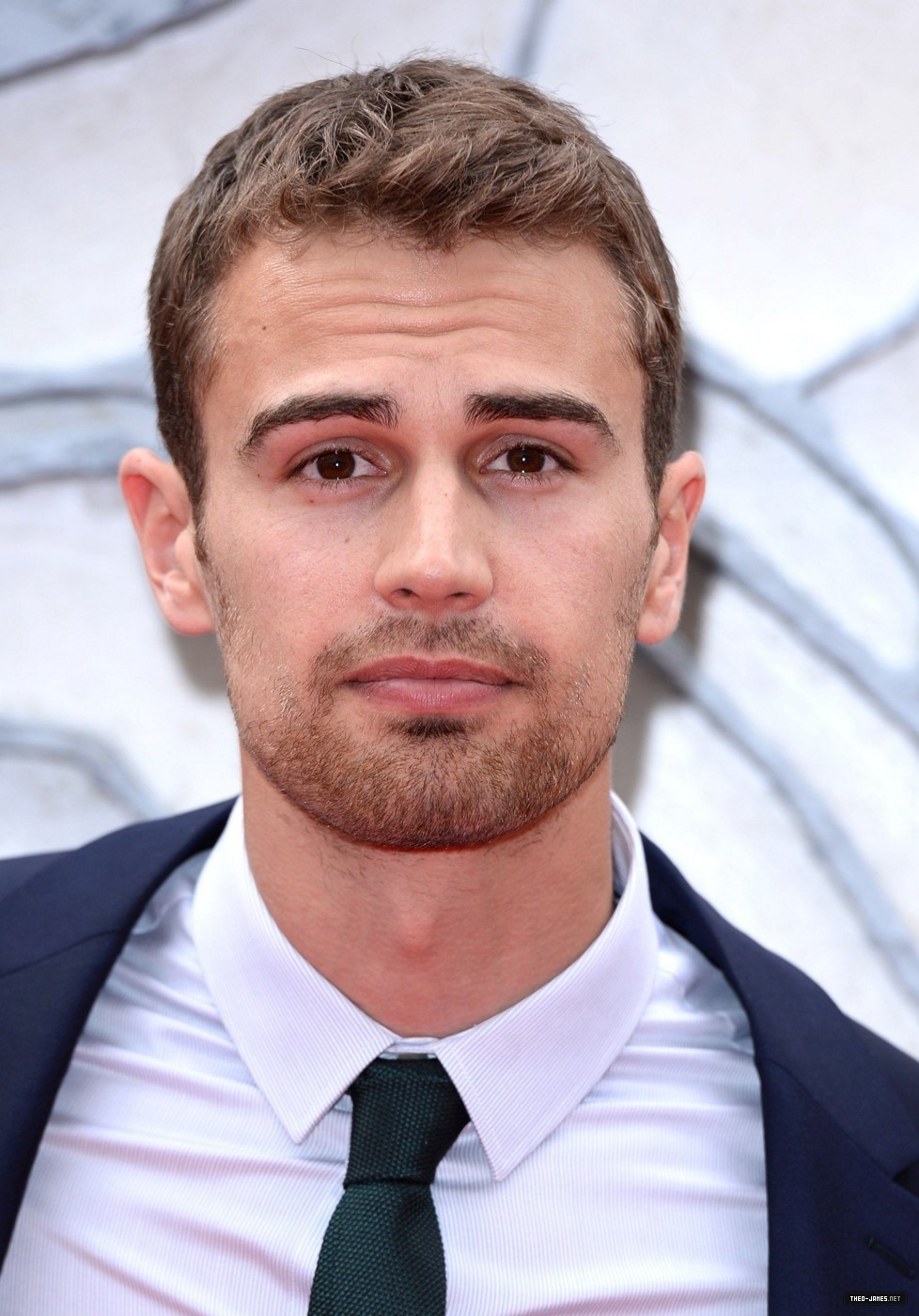 theojamesweb0974.jpg