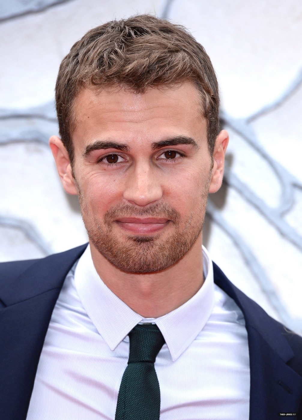 theojamesweb0975.jpg