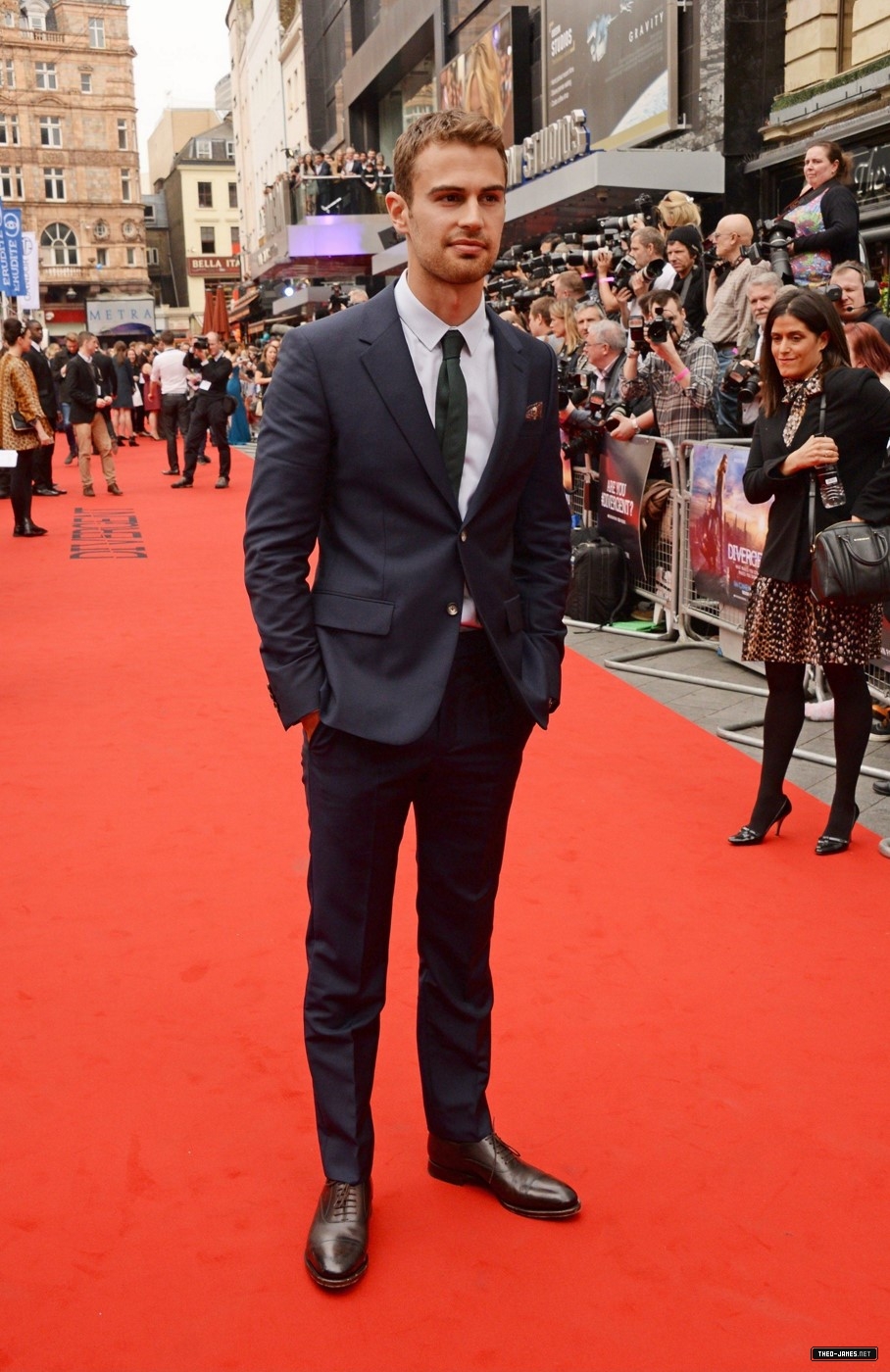 theojamesweb1059.jpg