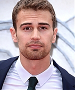 theojamesweb0885.jpg