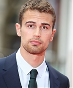 theojamesweb0891.jpg