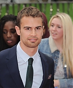 theojamesweb0947.jpg