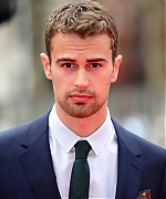 theojamesweb0962.jpg