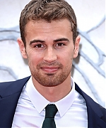 theojamesweb0975.jpg