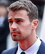 theojamesweb0989.jpg