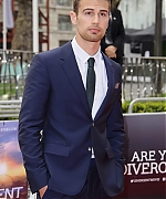 theojamesweb1040.jpg