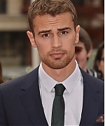 theojamesweb1111.jpg