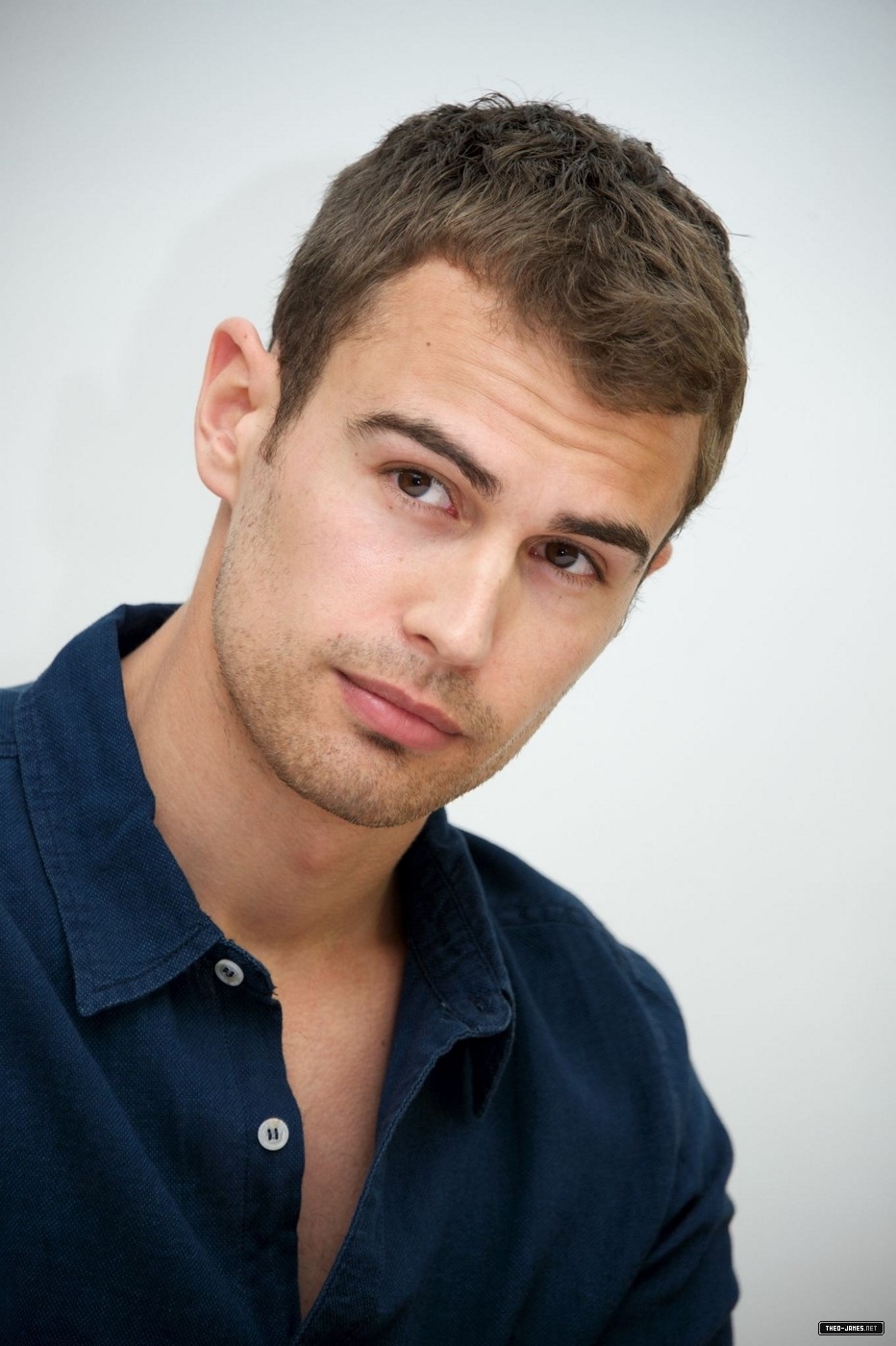 theojamesweb2484.jpg