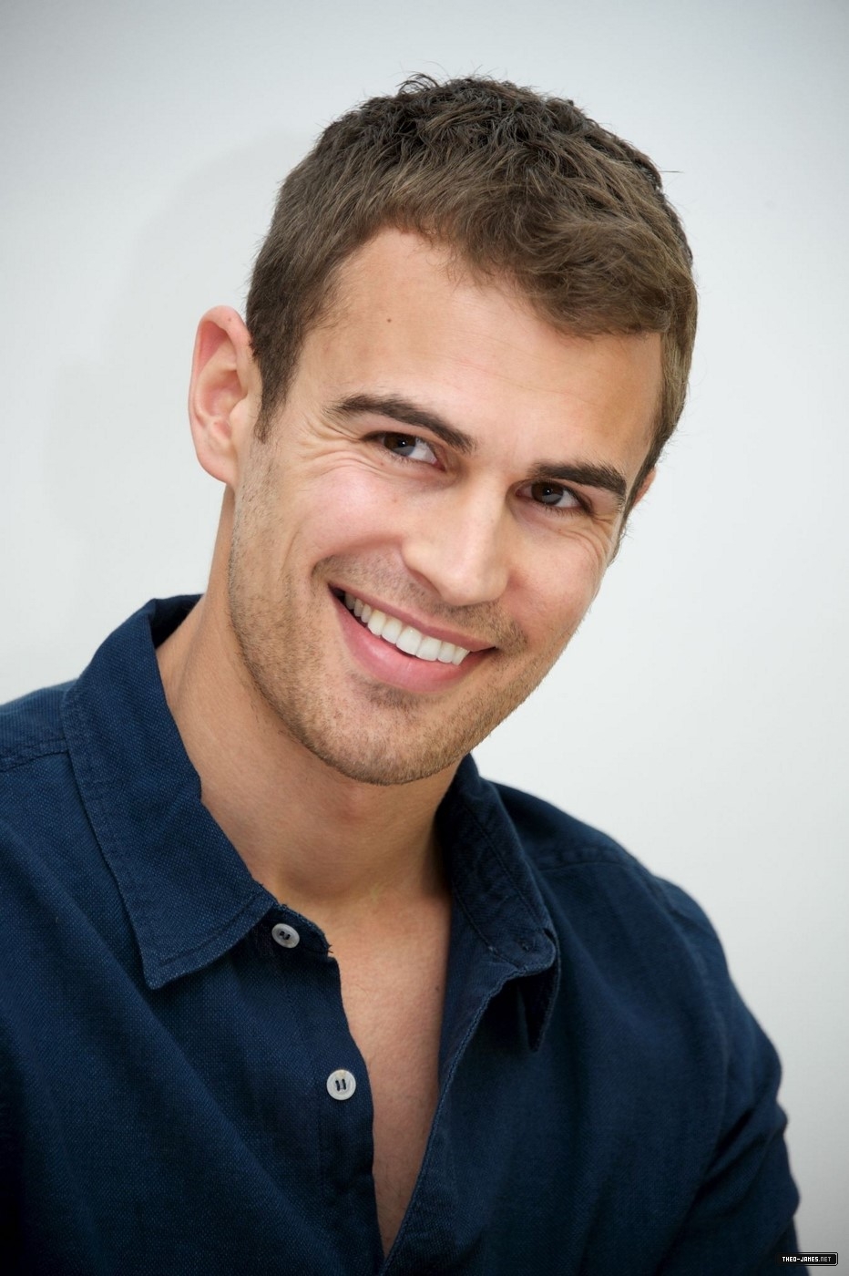 theojamesweb2487.jpg