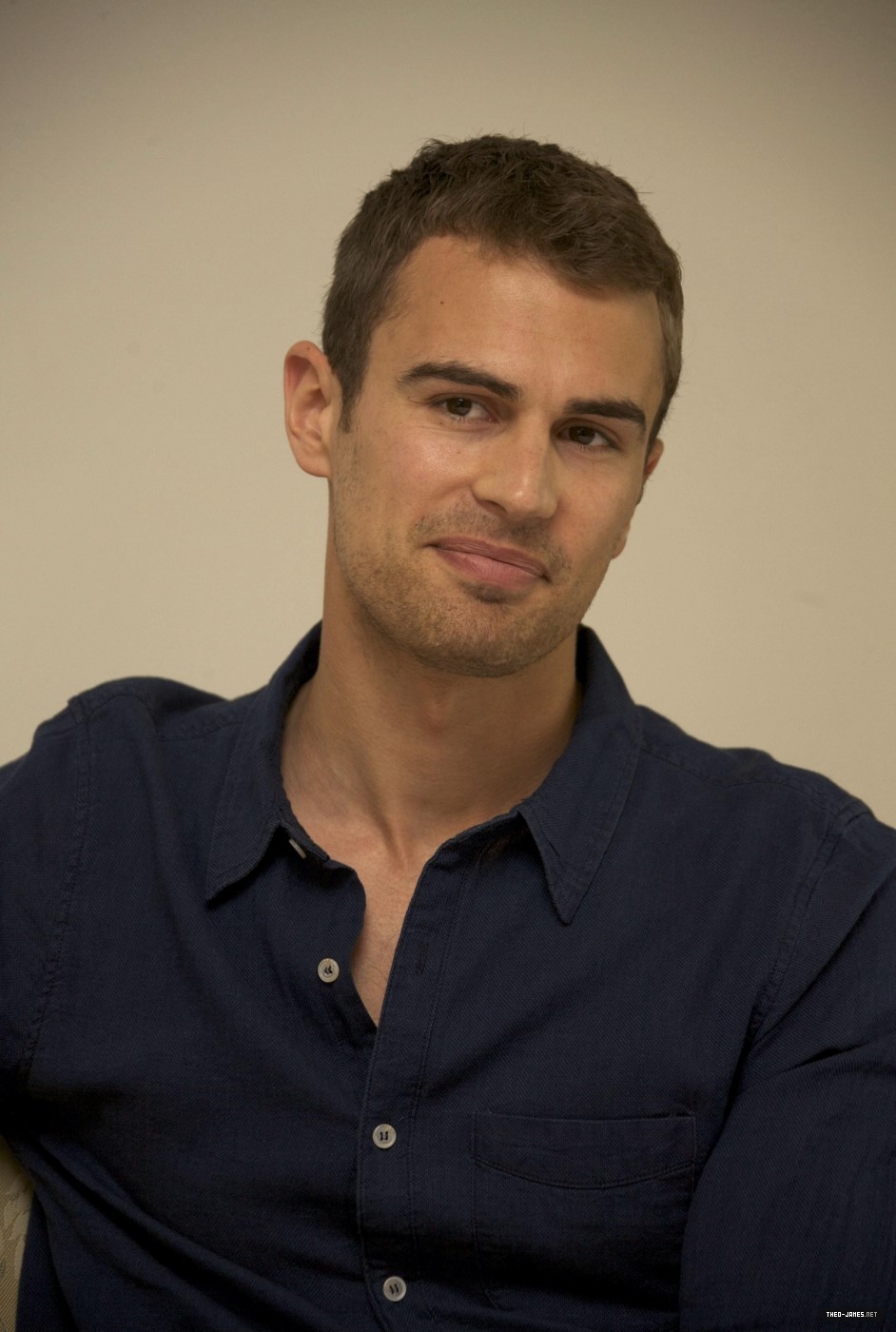 theojamesweb2525.jpg