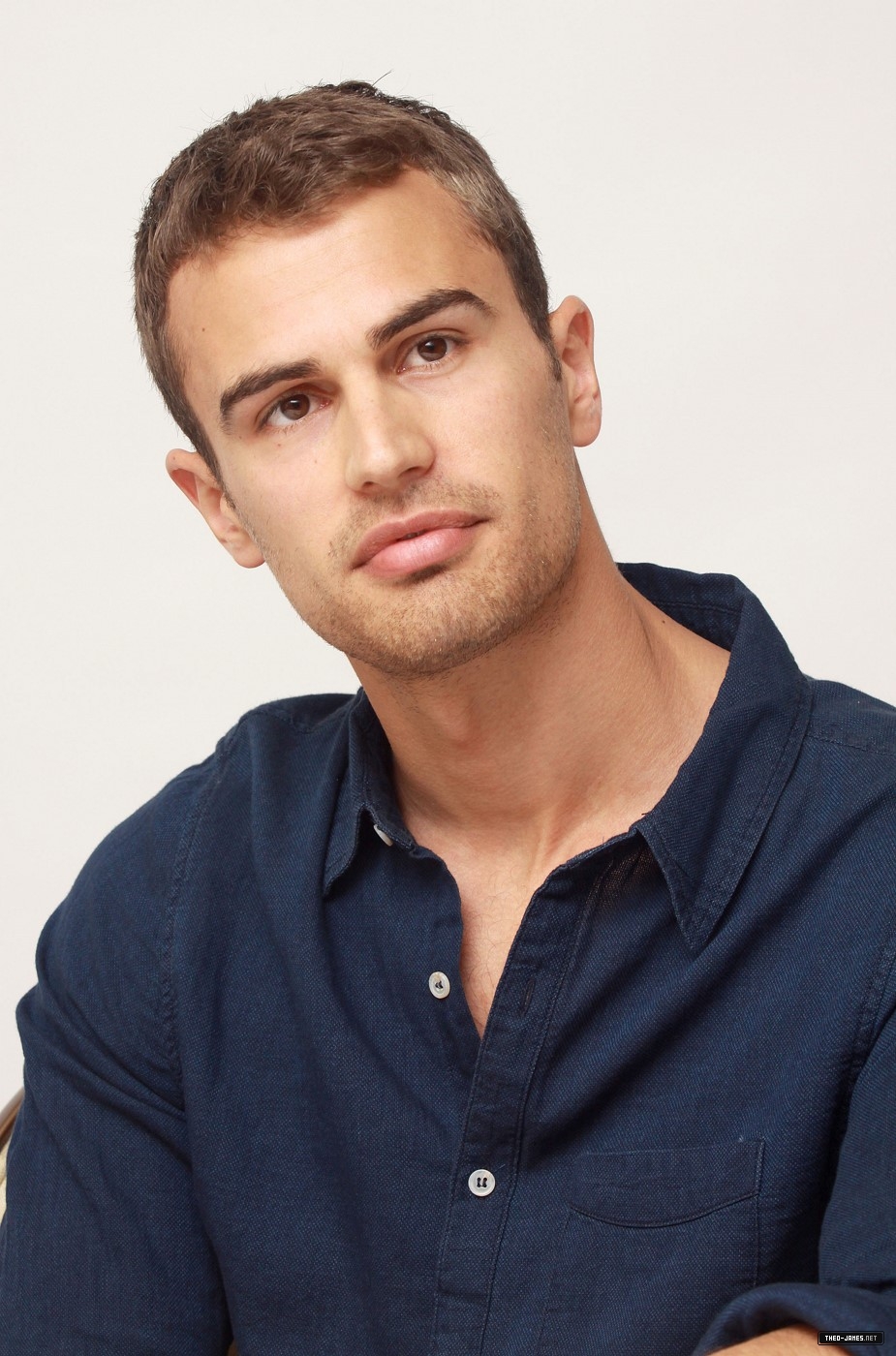 theojamesweb2539.jpg