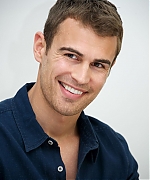 theojamesweb2487.jpg