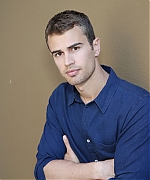 theojamesweb2490.jpg