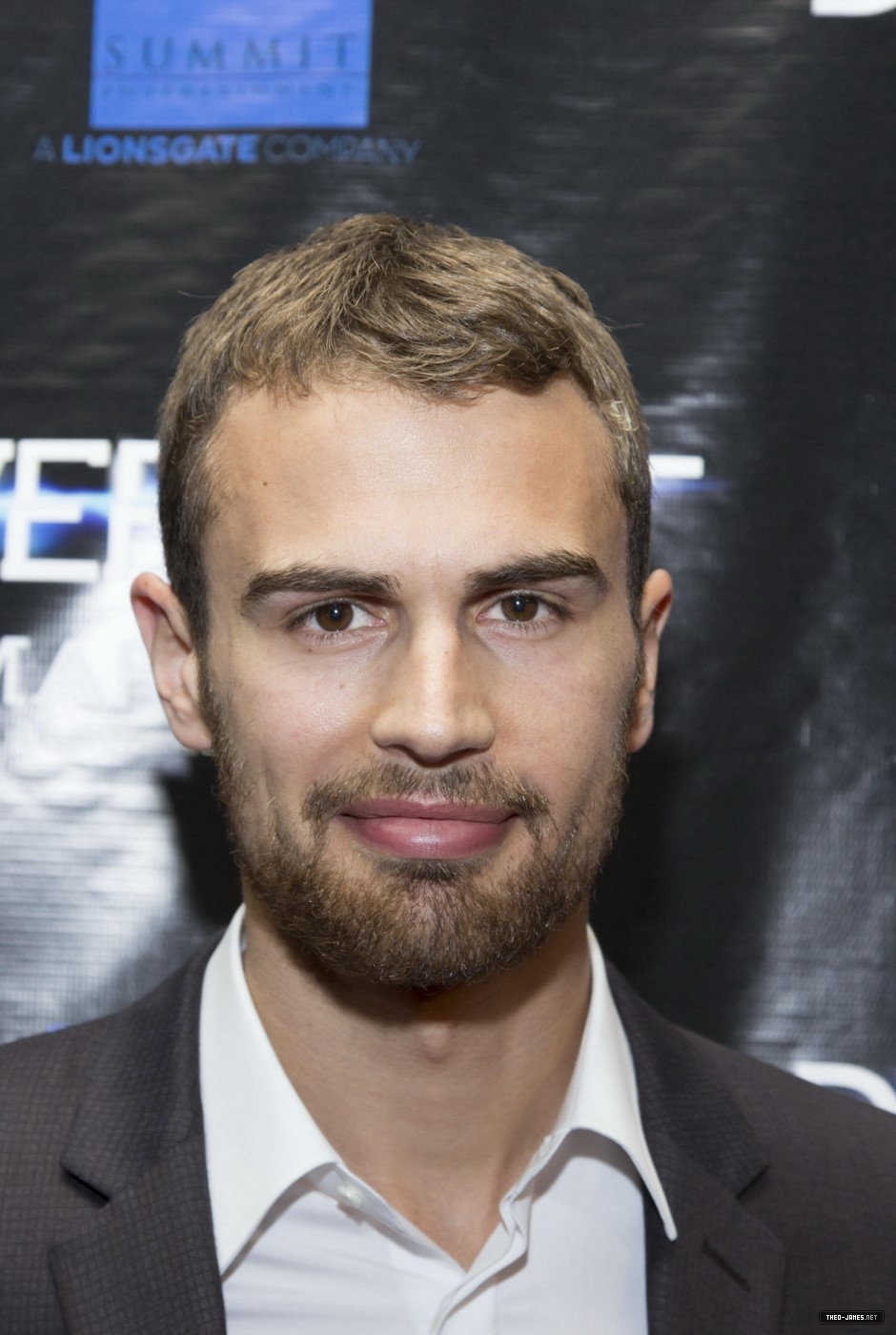 theojamesweb2560.jpg