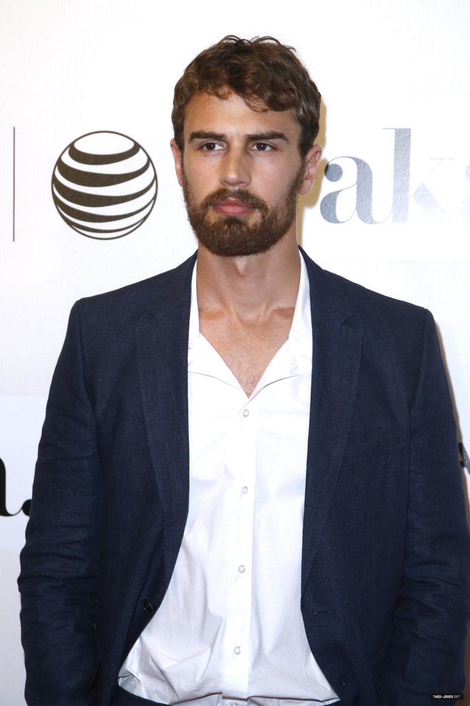 theojamesweb2975.jpg