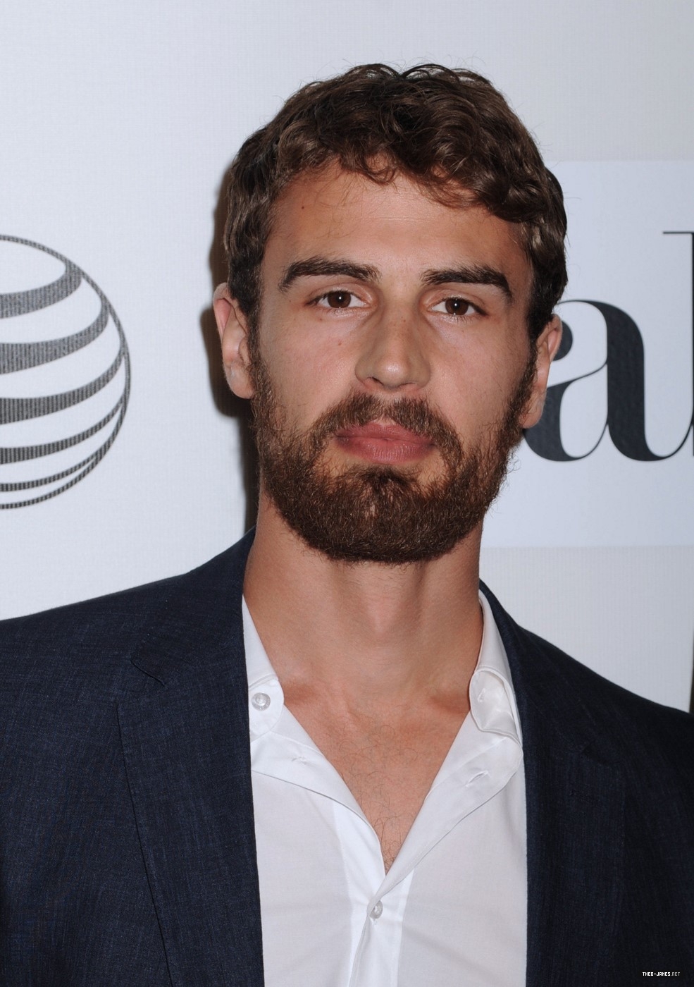 theojamesweb3039.jpg