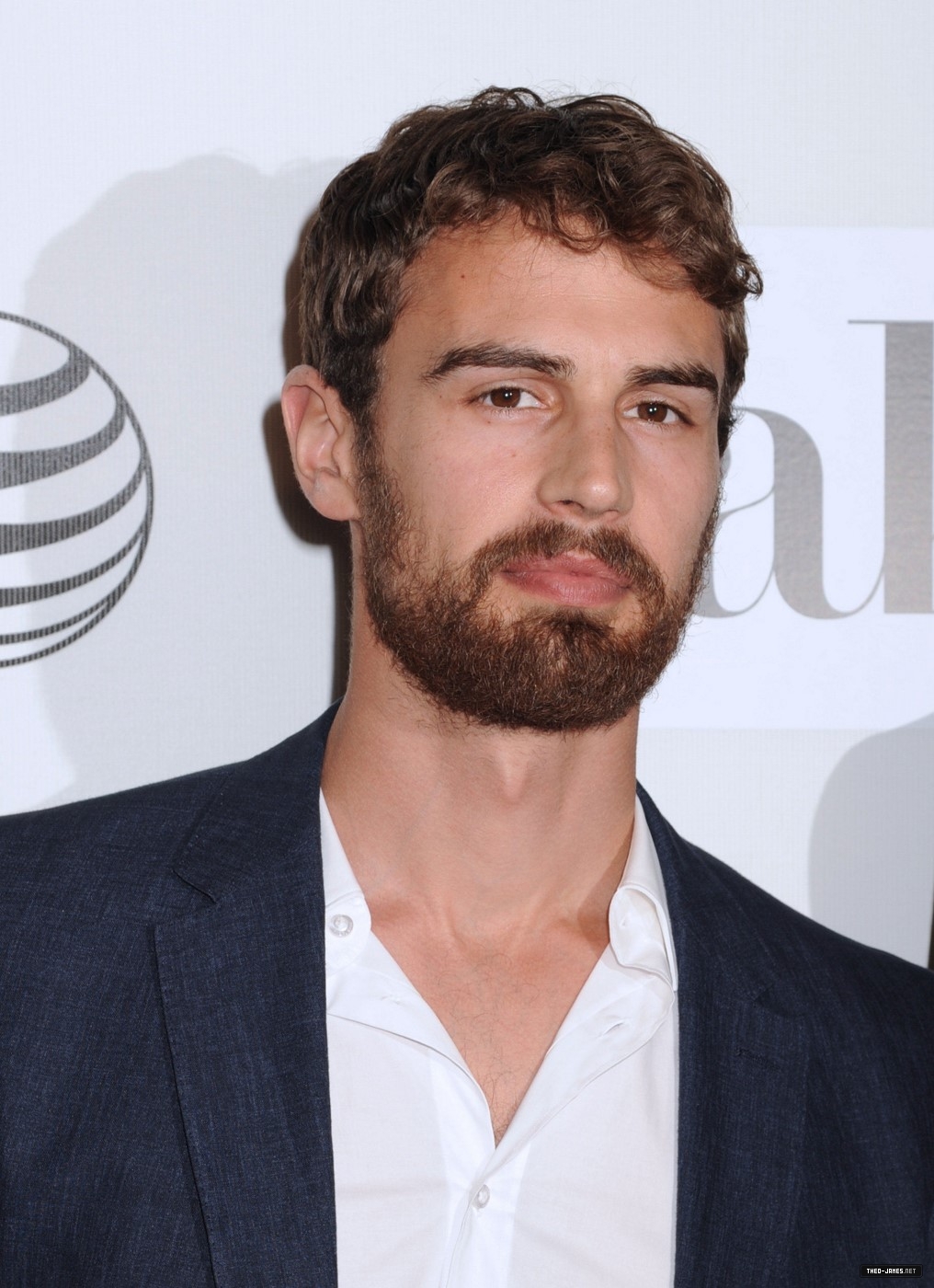 theojamesweb3042.jpg