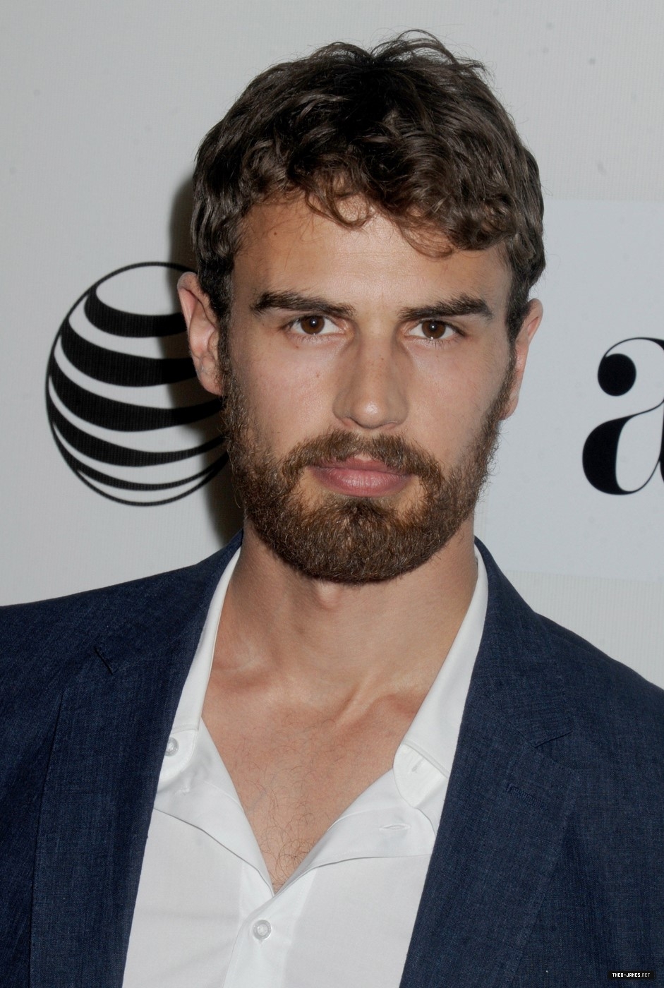 theojamesweb3049.jpg