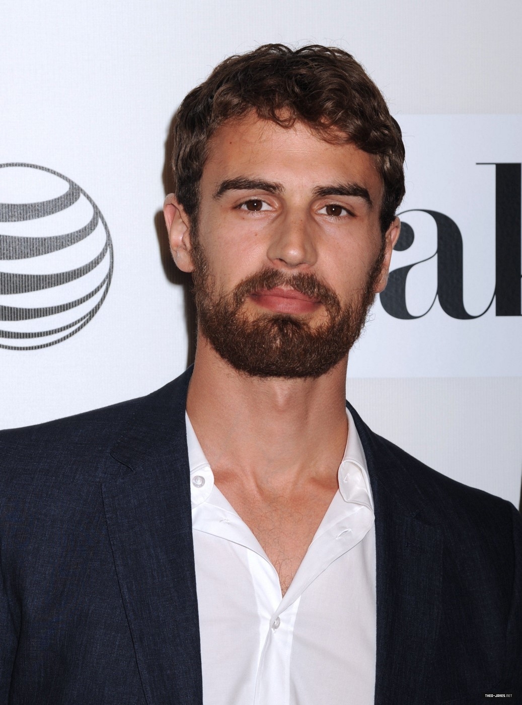 theojamesweb3077.jpg