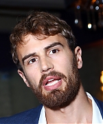 theojamesweb2971.jpg