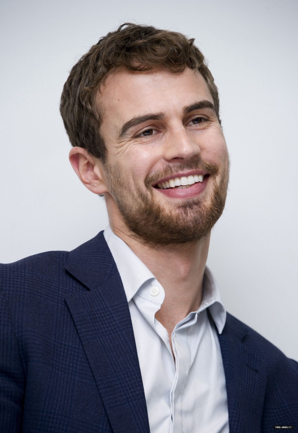 theojamesweb3706.jpg