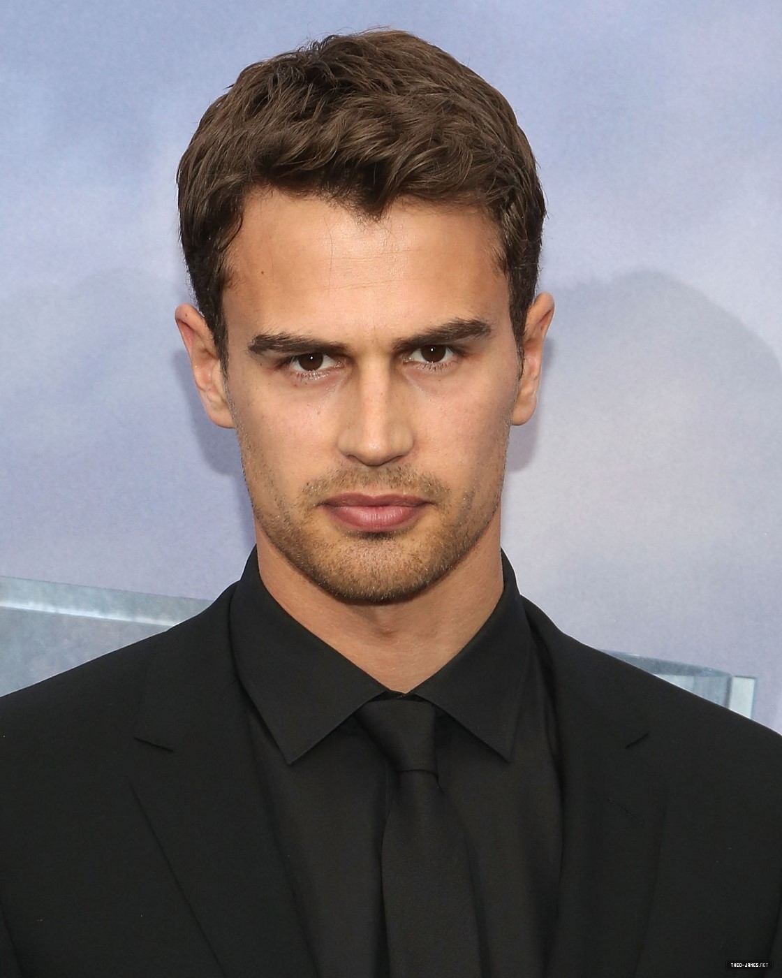 theojamesweb4189.jpg